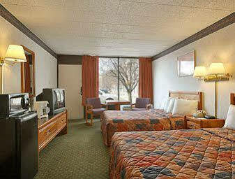 Days Inn By Wyndham Batavia Darien Lake Theme Park Exterior photo